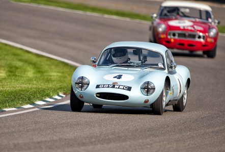 Lee Mumford leads the field in the 1963 Ginetta G4 Fordwater Trophy race at Goodwood Revival September 12 September 2014